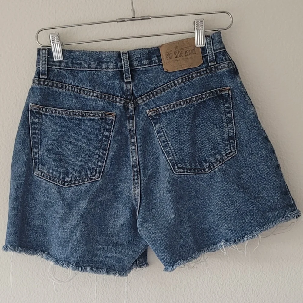 GAP Women's Blue Denim Shorts - Picture 4 of 5